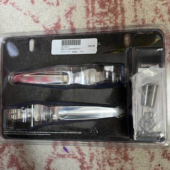 Harley Davidson Levers - Picture 2 of 5
